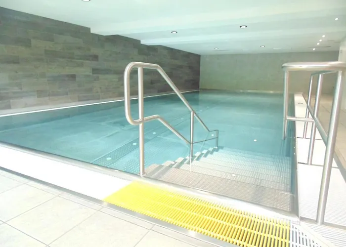 Uschi's Steinroeschen Mit Hallenbad Und Sauna